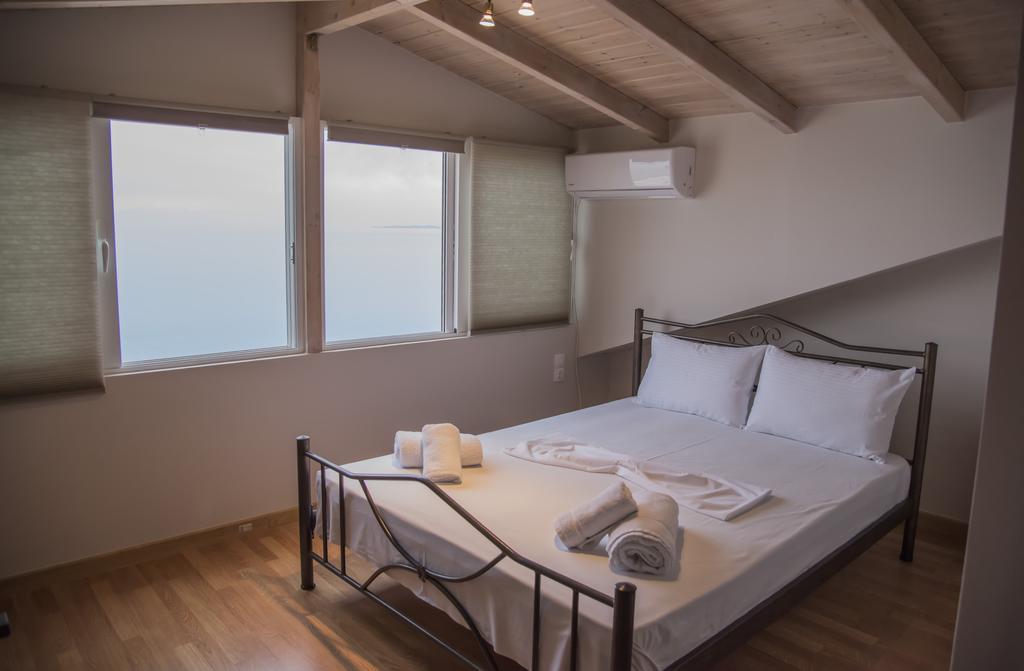 Aperanto House Paralia Loutsas Eksteriør billede