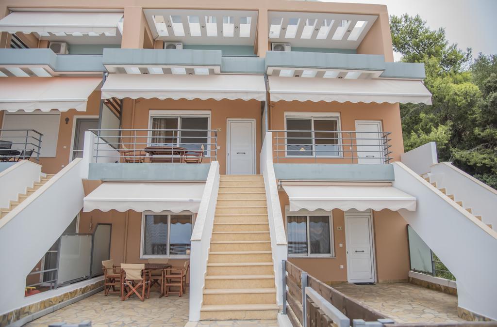 Aperanto House Paralia Loutsas Eksteriør billede